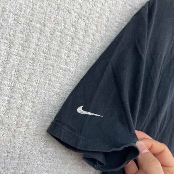 Air Max The Nike Tee Shirt Mens Medium Athleisure Vintage 90s Sneaker Graphic - Picture 11 of 13